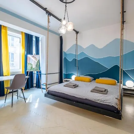 2 15 Seconds From Main Street Sófia