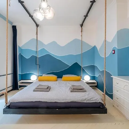 2 15 Seconds From Main Street * Sófia